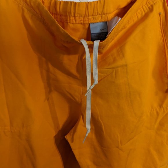 Nike Dri-FIT Athletic Pants Bright Orange Capri Length Zip Pockets Ladies sz L - Picture 8 of 8